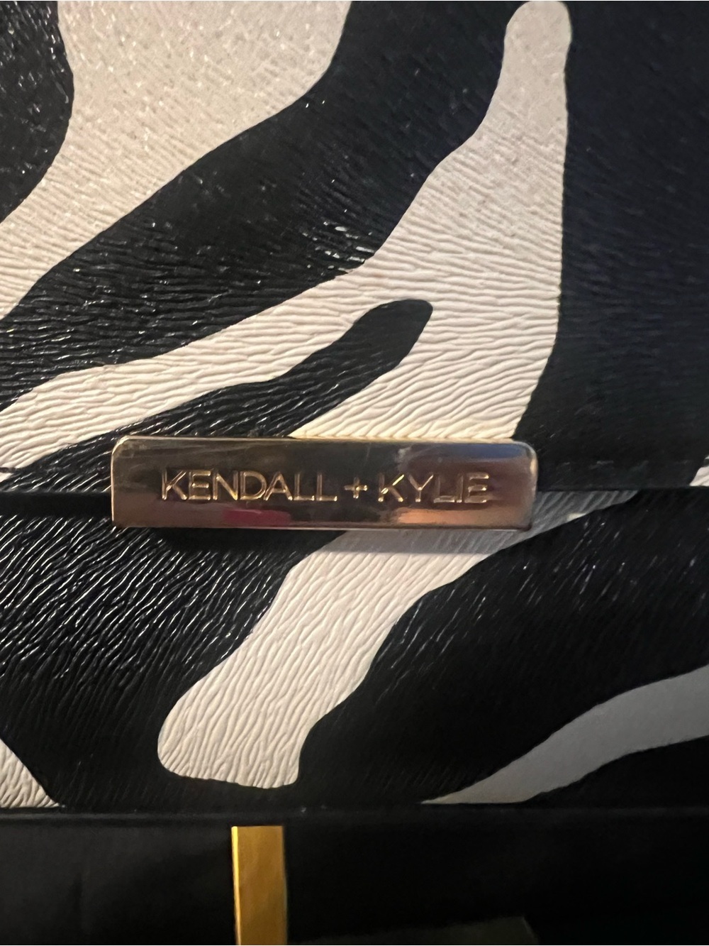 Kendall & Kylie Black and White Zebra-Print Shoulder Bag - Picture 2 of 8